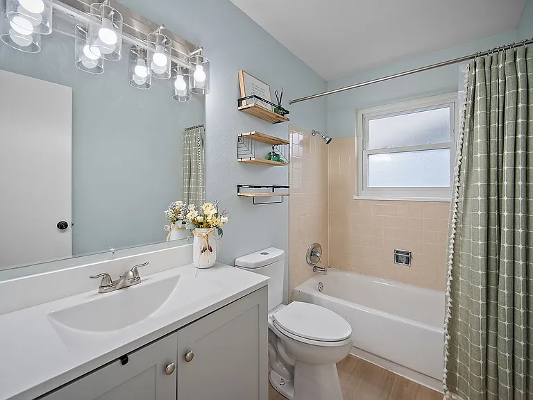 622 Paradise Ln — Photo 10