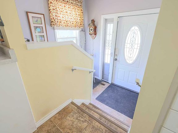 3rd image of 33021 Range Road 44 #119