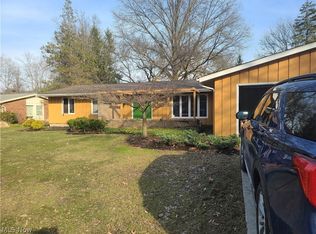 10613 Jerry Coe Ln, Strongsville, OH