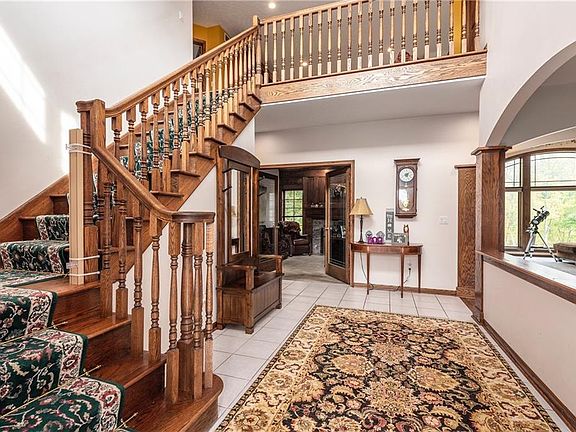 3rd image of 20869 Fawnhaven Dr