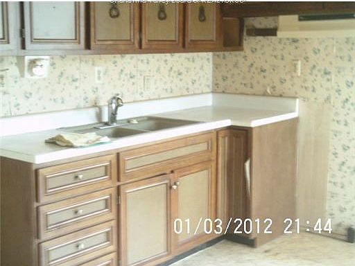 3rd image of 1975 Long Meadow Dr