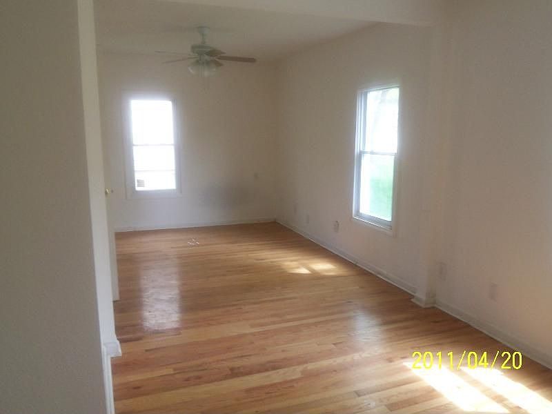 2nd image of 5312 NE 50th St