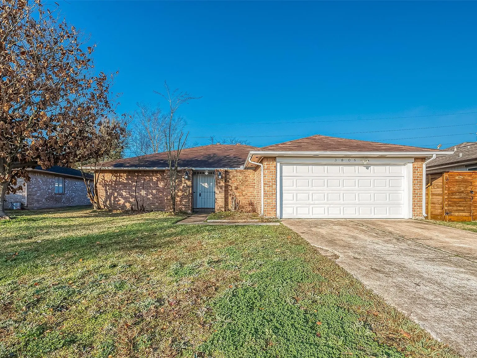 4 bed, 2.0 bath, 1820 sqft, $1,950 — Photo 2