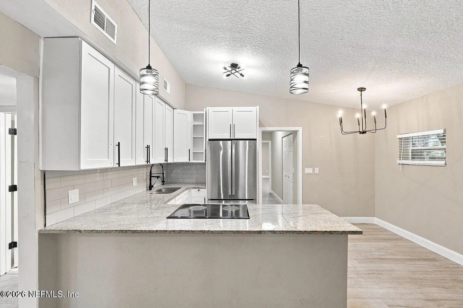 4 bed, 2.0 bath, 1532 sqft, $2,300 — Photo 1