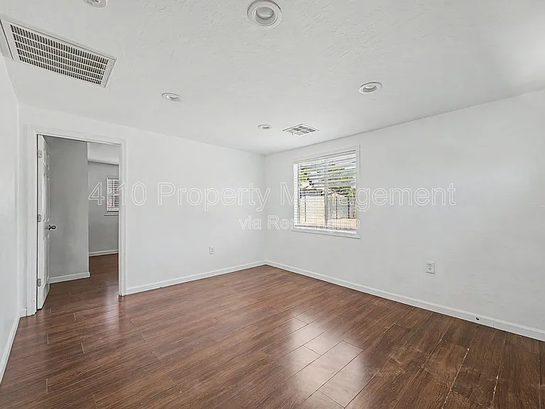 1117 N 13th St #2 — Photo 7