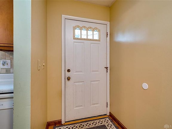 4th image of 3431 Dahlia Dr