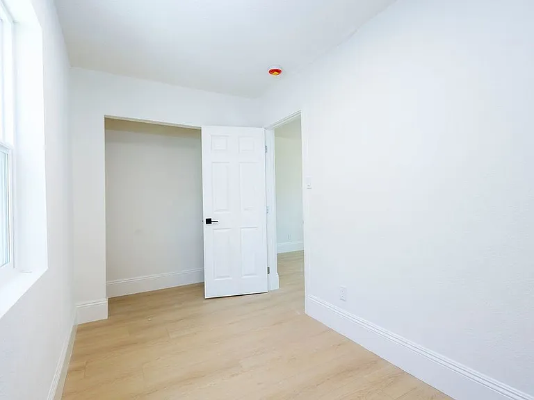 914 E Martin Luther King Jr Blvd #914.5 — Photo 17
