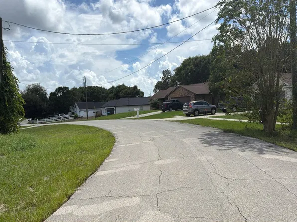 903 Maybrook Dr, Deltona, FL 32725