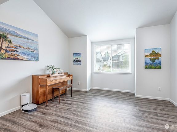 5th image of 18104 38th Avenue Ct E