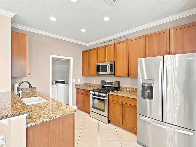 117 Hedgewood Dr — Photo 10