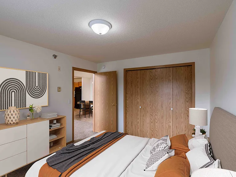 Grand Forks, ND Creekside Apartments | Bedroom