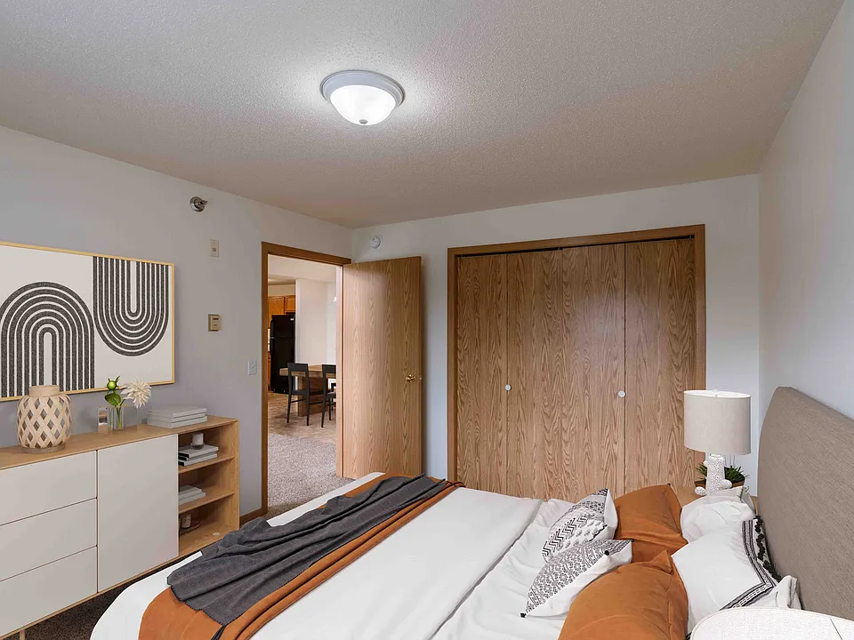 Grand Forks, ND Creekside Apartments | Bedroom