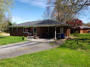 706 Grove Ave NW, Cleveland, TN 37311
