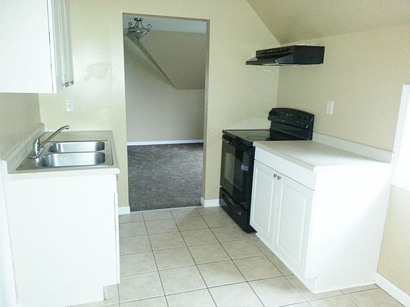 4th image of 3255 Logan Ave N