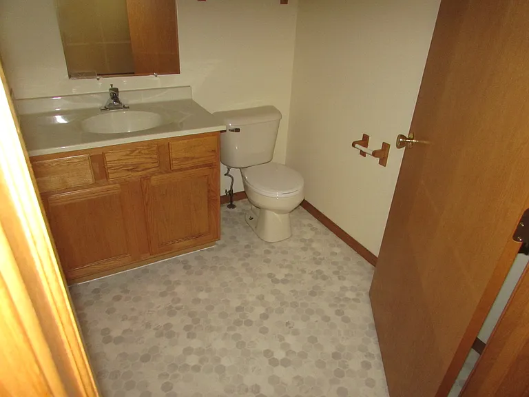 1329 Glacier Hill Dr — Photo 11