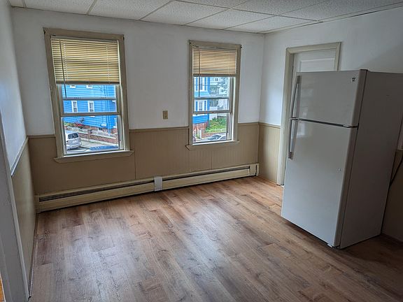 3rd image of 149 Washington St #1