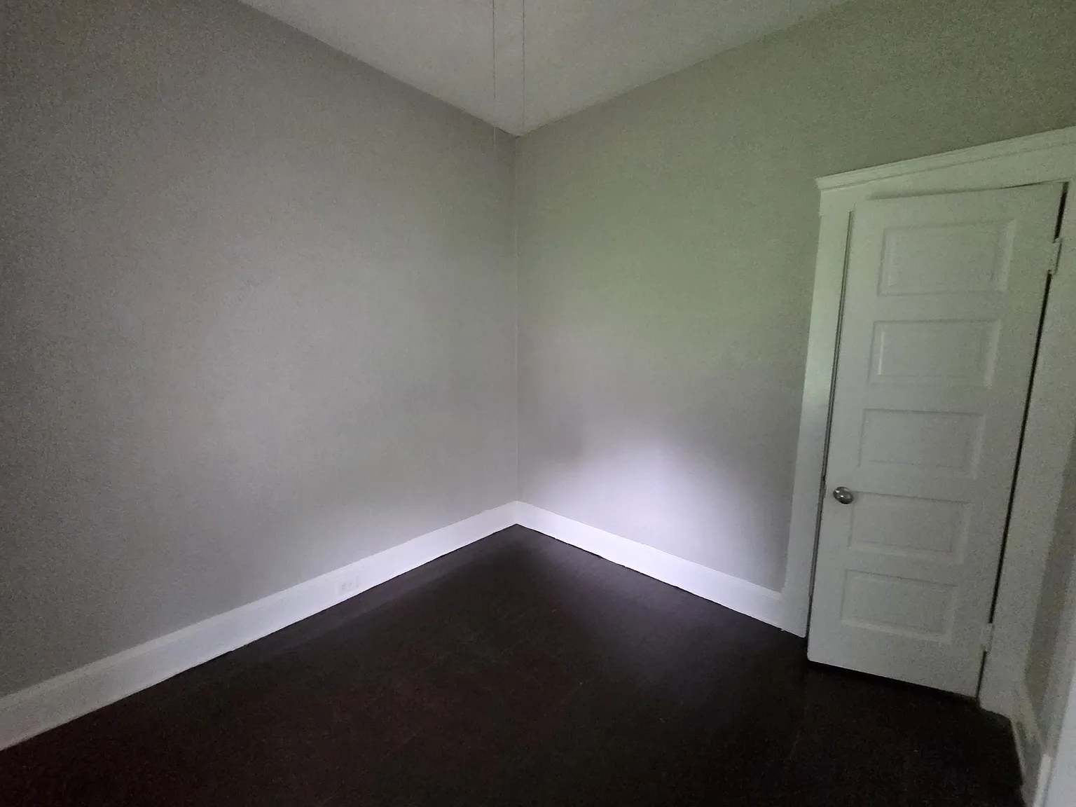 1 bed, 750 sqft, $995 — Photo 4