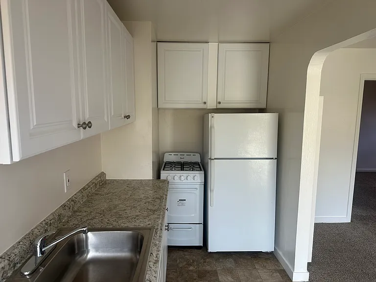 585 Old Canyon Rd #2 — Photo 4