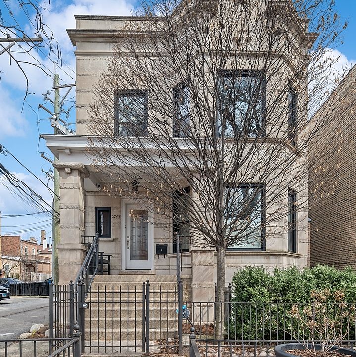 1st image of 2743 N Wilton Ave