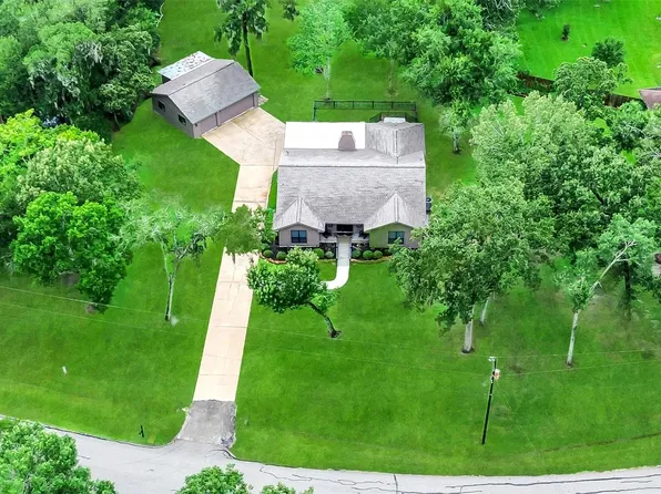 1107 Myrtlewood Dr, Friendswood, TX 77546