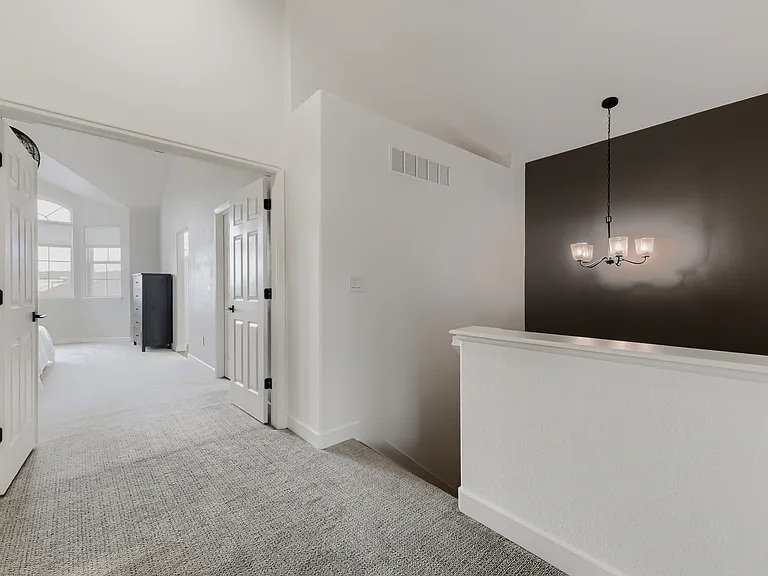 2943 Mount Royal Dr — Photo 14