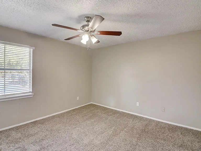Polk Villas — Photo 29