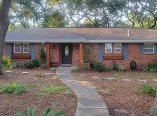 101 Azalea Cir, Valparaiso, FL 32580