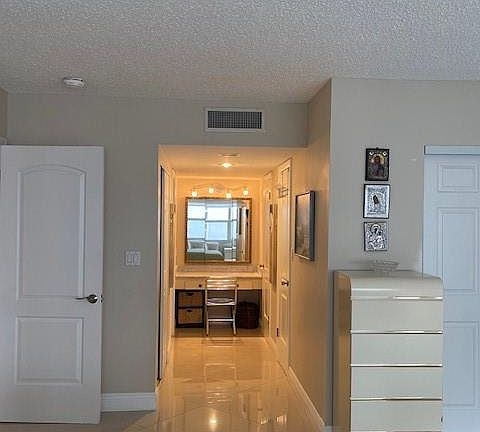 5th image of 3400 Galt Ocean Dr APT 1610