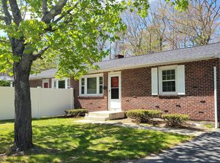 45 Cobb Dr, Rockland, MA 02370