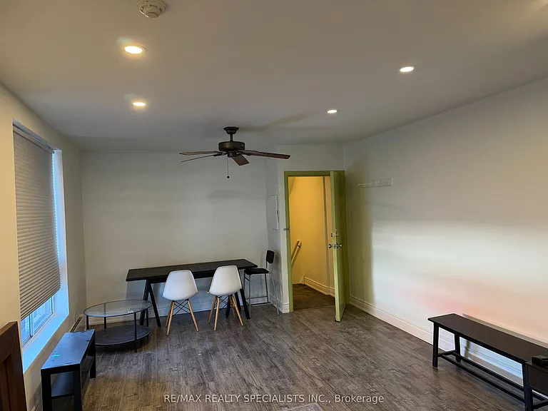 450 Bathurst St #1 — Photo 6