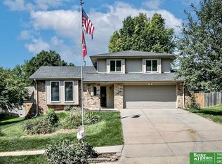 948 S 150th St, Omaha, NE 68154