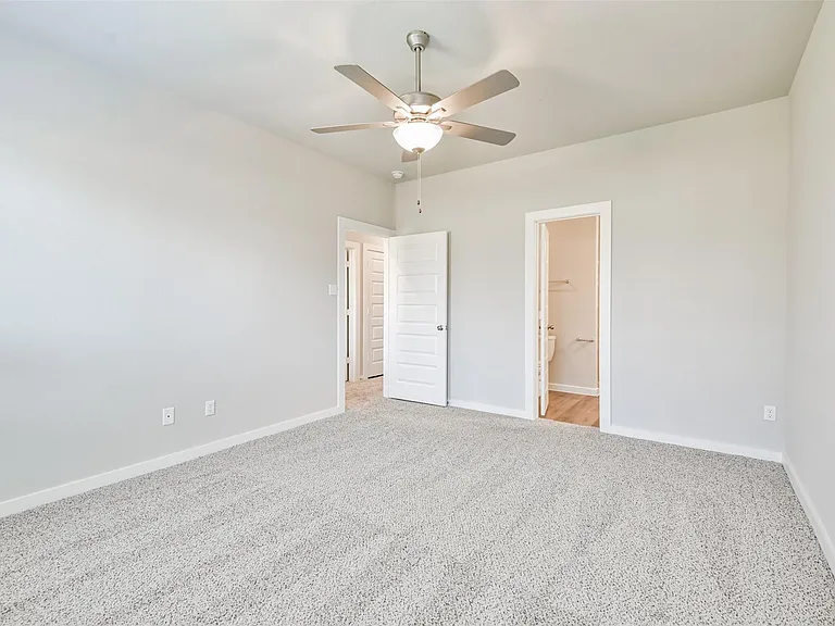 9800 Grosbeak Ln — Photo 14