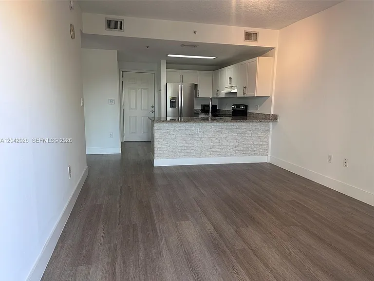 3410 Coral Way #406 — Photo 4