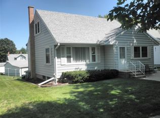 217 E Tilden St, Postville, IA 52162