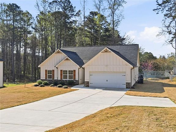 2nd image of 3981 McKown Rd
