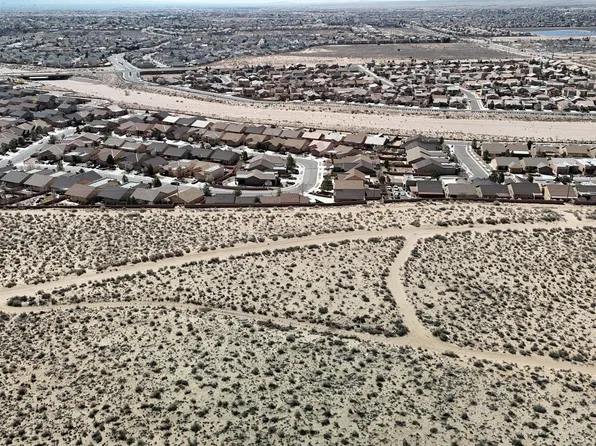 700-704 Viga Loop SE, Rio Rancho, NM 87124