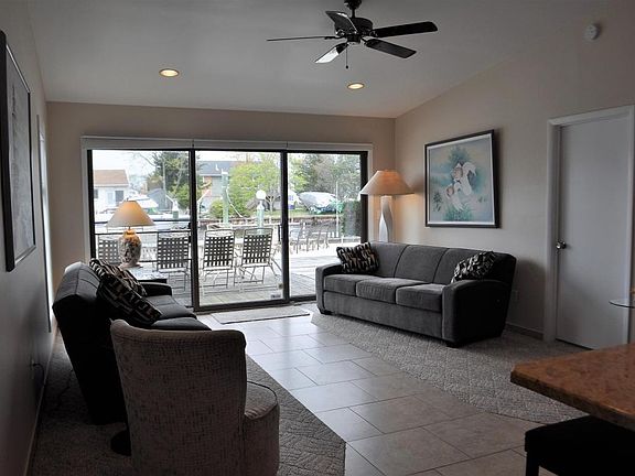 5th image of 3414 Maritime Dr