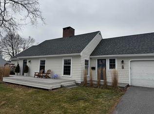 25 Whitney Rd, Falmouth, ME 04105