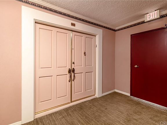 5th image of 4487 Colbath Ave APT 302