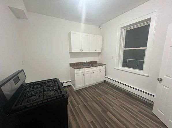 274 Vreeland Ave #V5