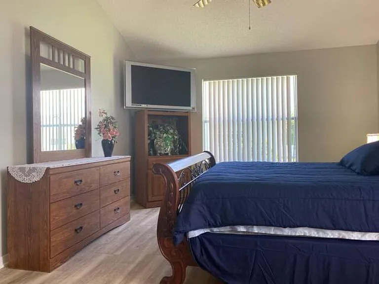 820 Cortez Ave — Photo 3