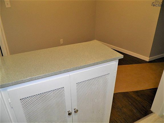 5th image of 3701 Southmoor Ln #12E