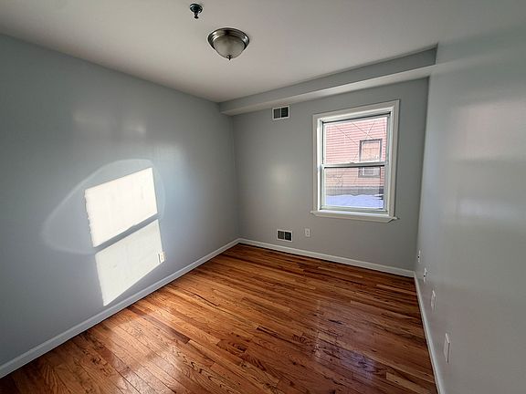 3rd image of 812-14 New York Ave #1E