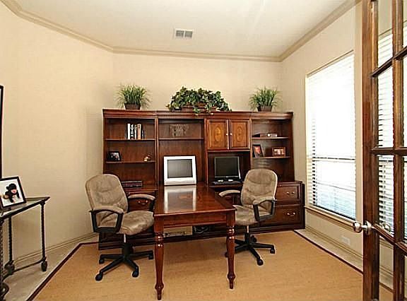 4th image of 1504 Van Winkle Dr
