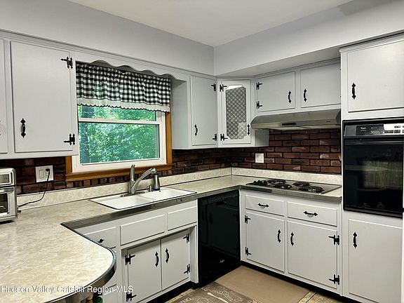 4th image of 1 Sterley Avenue