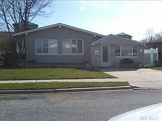 2nd image of 646 Dolores Ln