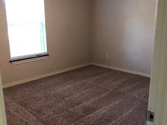 east bedroom