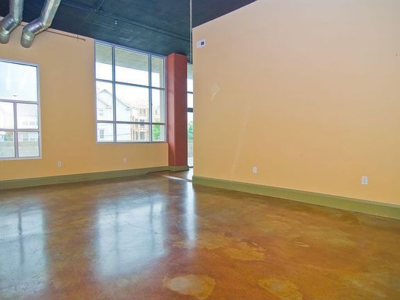 5th image of 1401 Calumet St Unit 209
