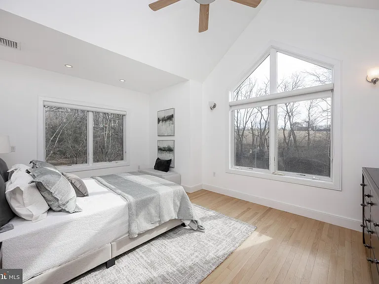 115 Bullock Rd — Photo 30