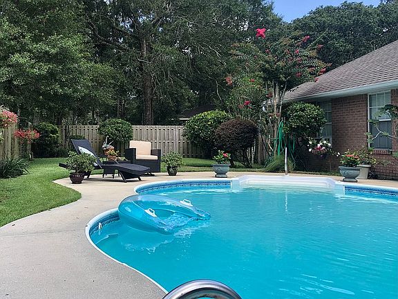5th image of 1701 Donegal Dr
